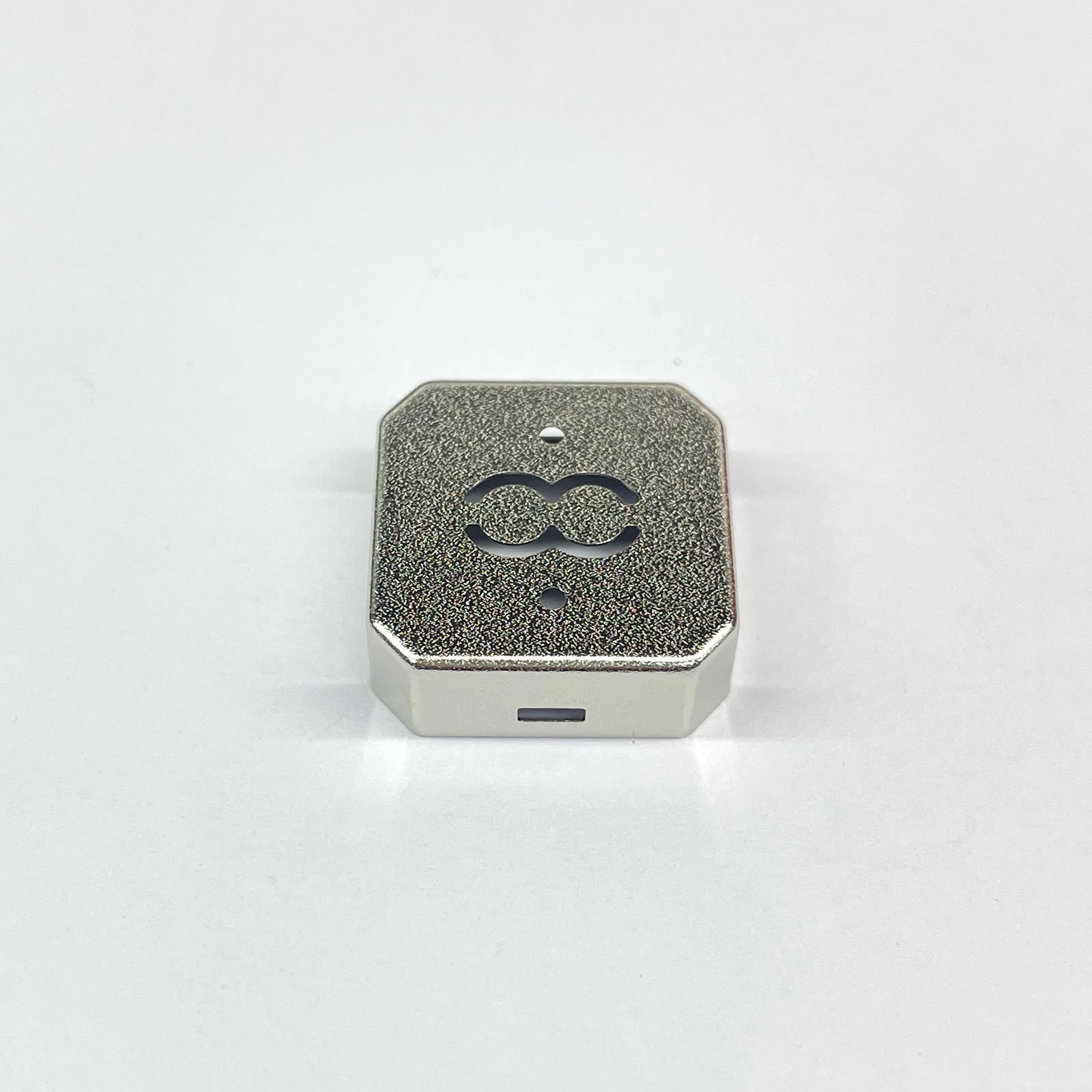 Vape device metallic structural components​